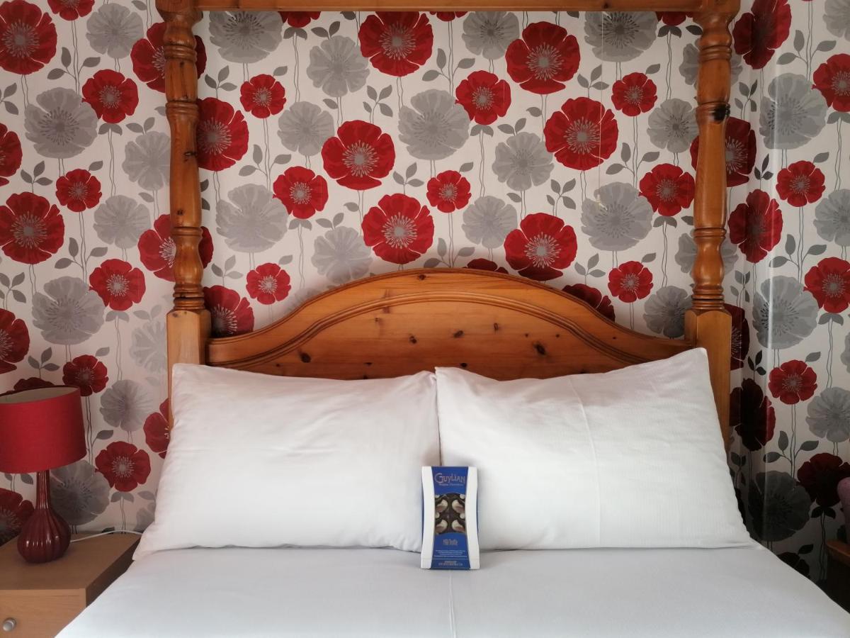 Karmary Guest House Сент-Остелл Екстер'єр фото