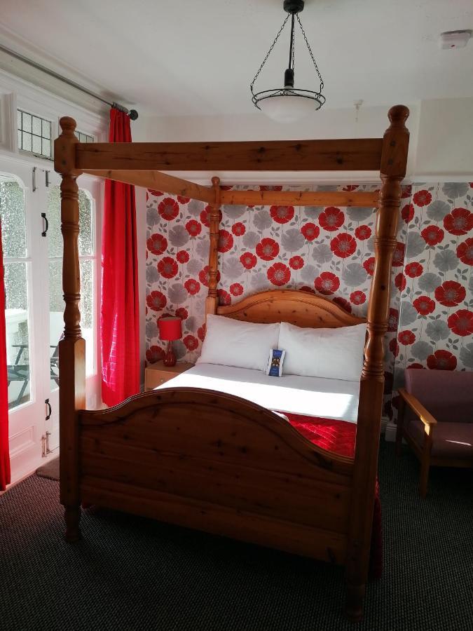 Karmary Guest House Сент-Остелл Екстер'єр фото