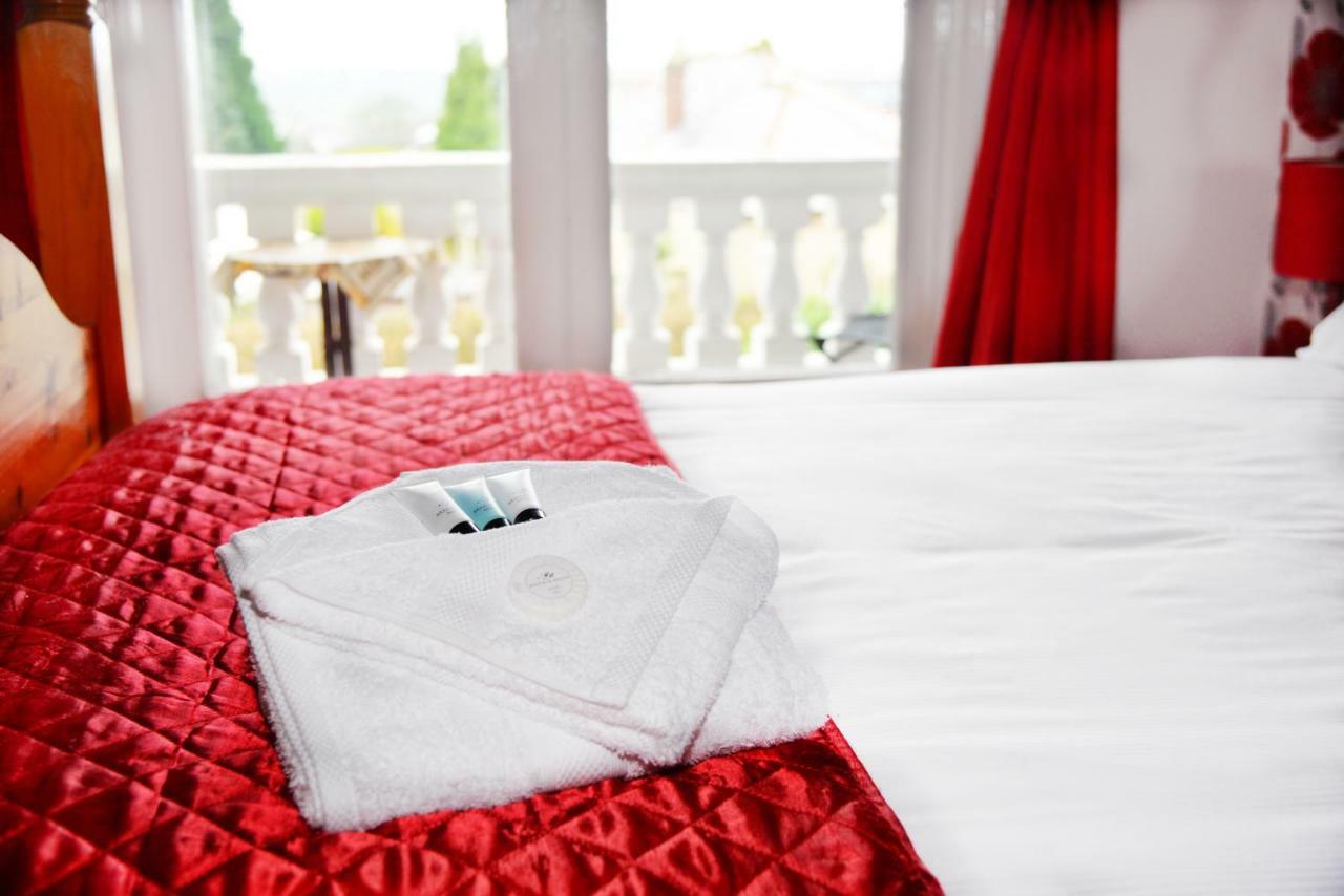 Karmary Guest House Сент-Остелл Екстер'єр фото